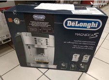 DELONGHI Machine à Café
